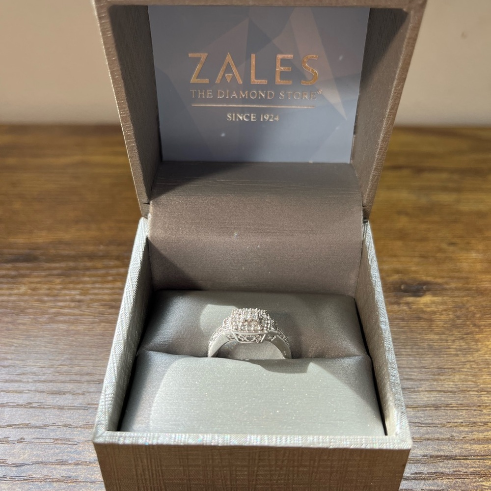 Zales Diamond sterling silver 925 promise ring size 6